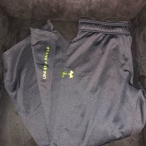 Men’s Under Armour sweatpants